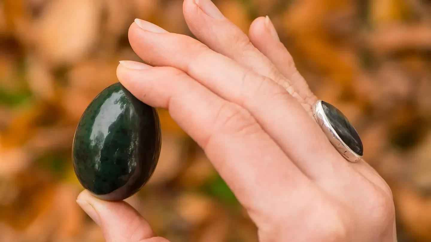 Nephrite Jade Yoni Egg: Benefits, History, and Why It's the Most Trusted Stone for Feminine Wellness - Yoni Wanderland