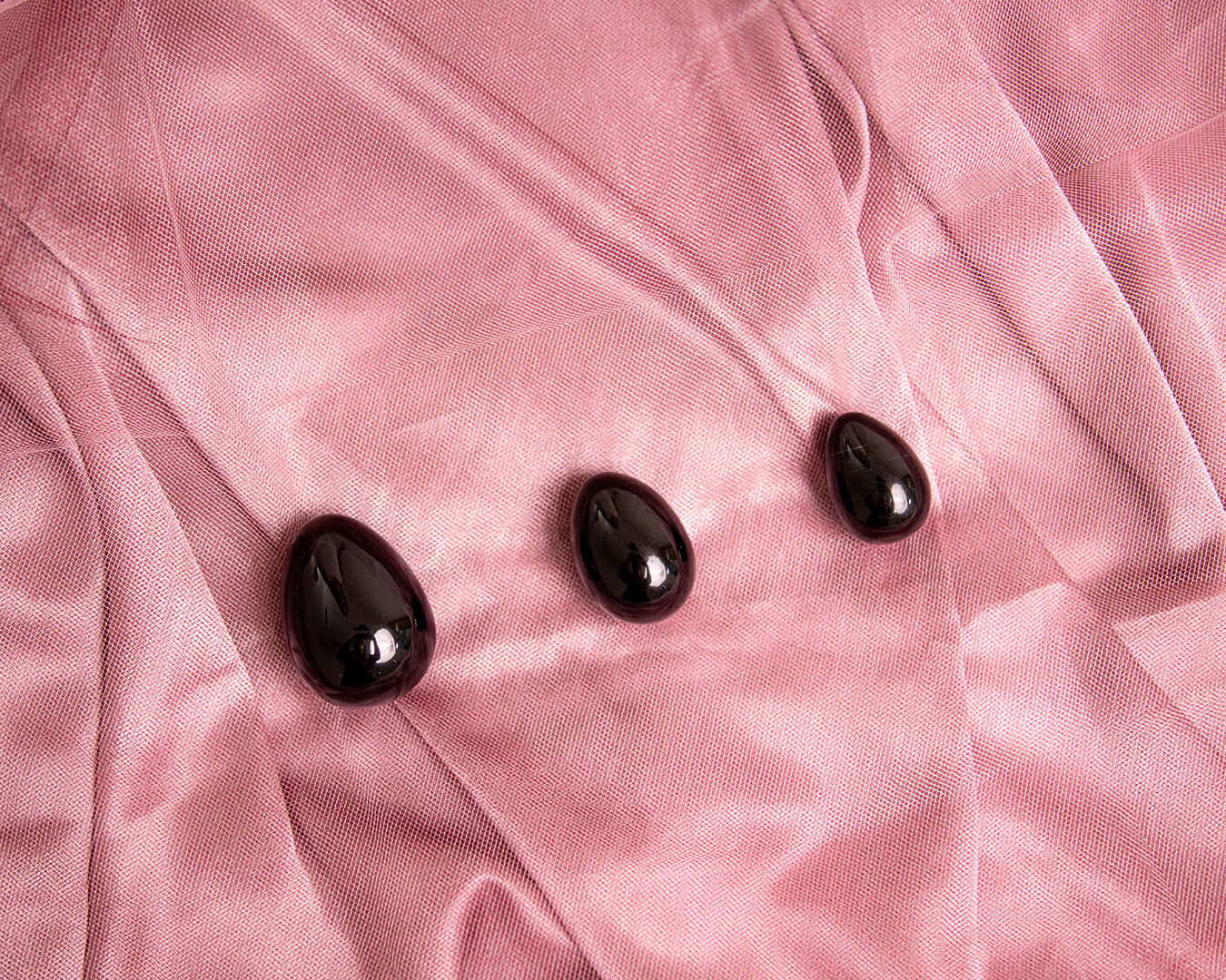 BLACK OBSIDIAN YONI EGG - SHADOW - Yoni Wanderland