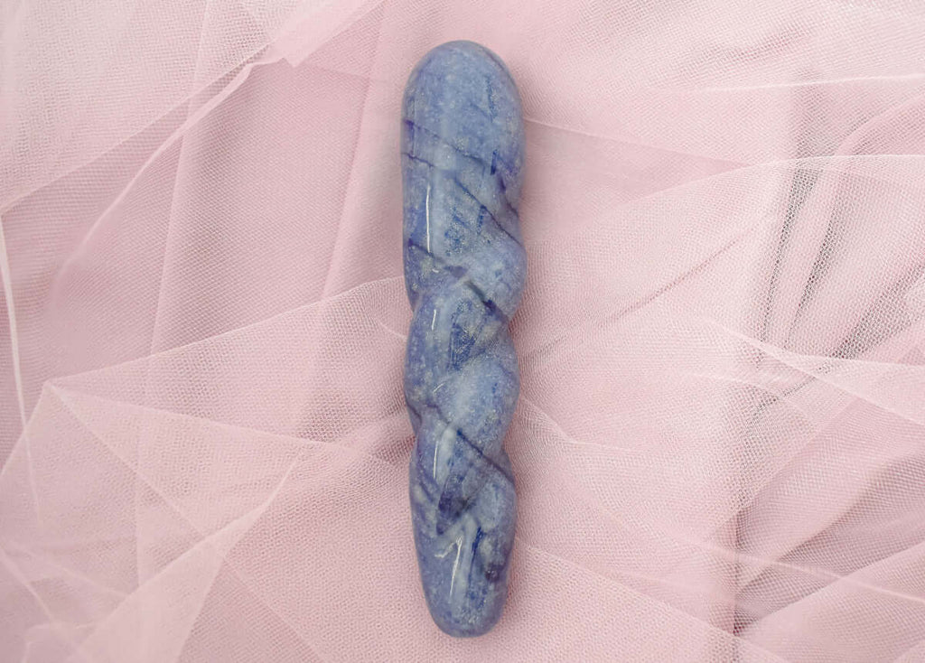 BLUE QUARTZ YONI WAND - THE TWIST SERENE