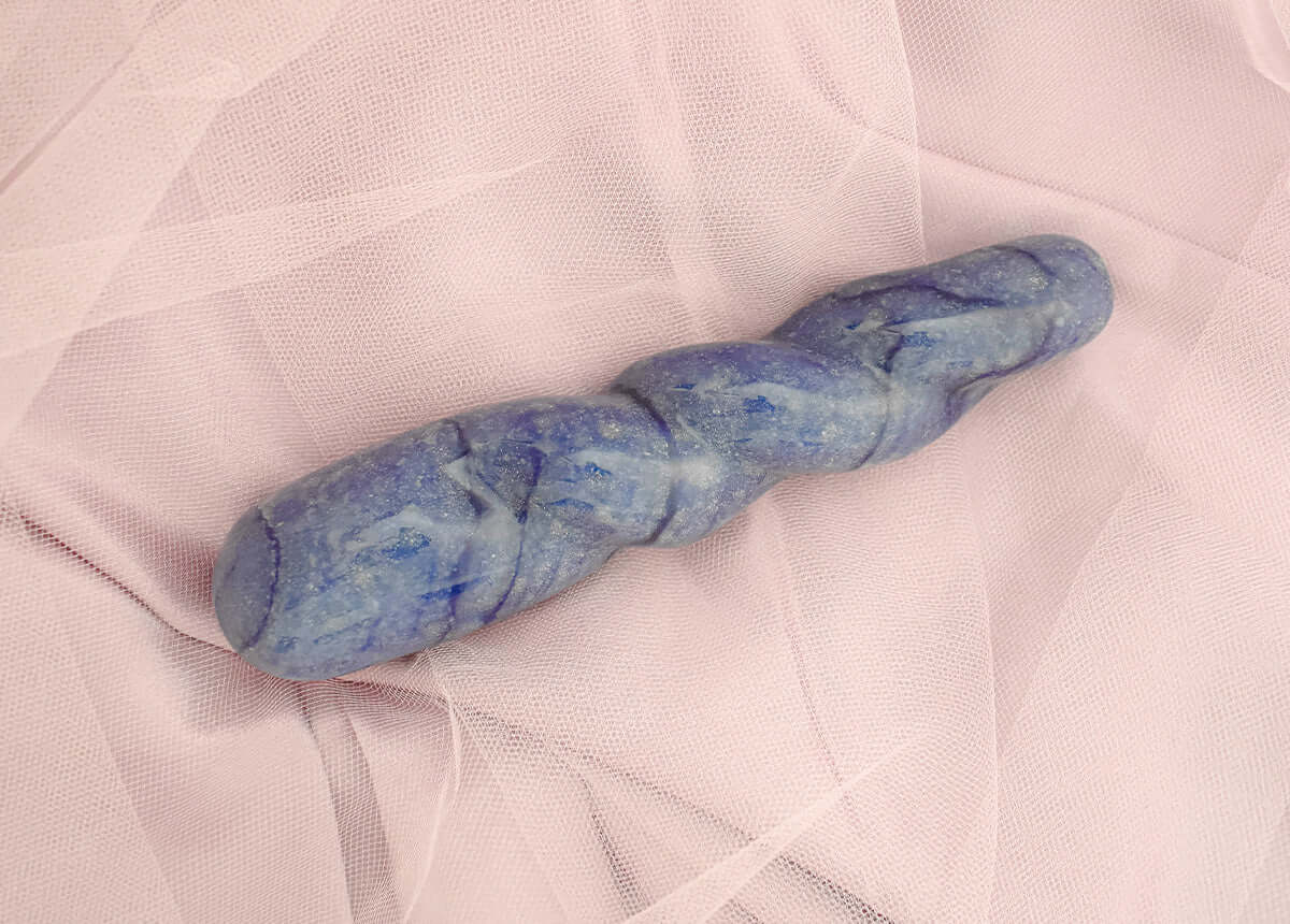 BLUE QUARTZ YONI WAND - THE TWIST SERENE
