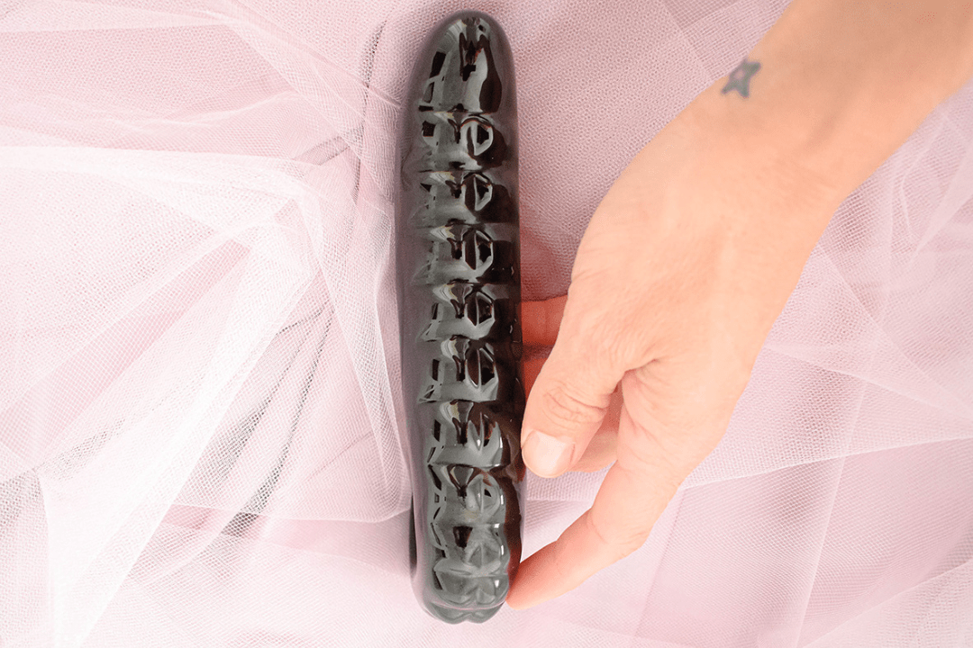 Black Obsidian — The Shadow Octopussy: Releases sexual traumas stored in the body - Yoni Wanderland