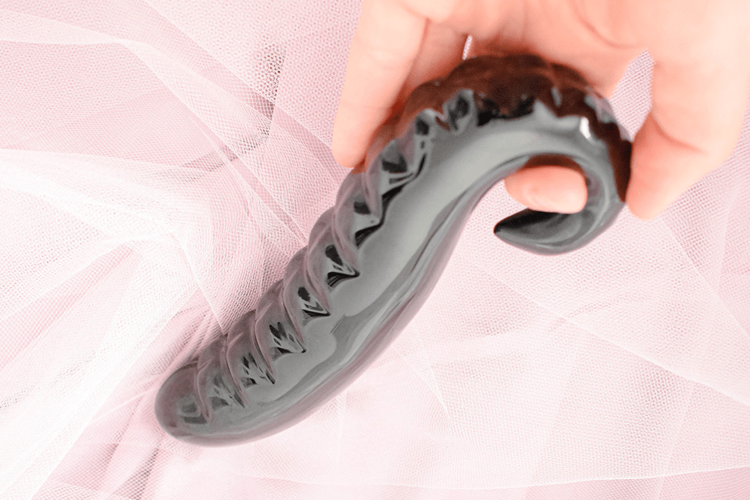 Black Obsidian — The Shadow Octopussy: Releases sexual traumas stored in the body - Yoni Wanderland