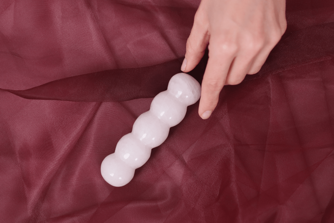 CRYSTAL PLEASURE WANDS - ROSE QUARTZ Yoni Wanderland CRYSTAL PLEASURE WANDS - ROSE QUARTZ Yoni Wanderland