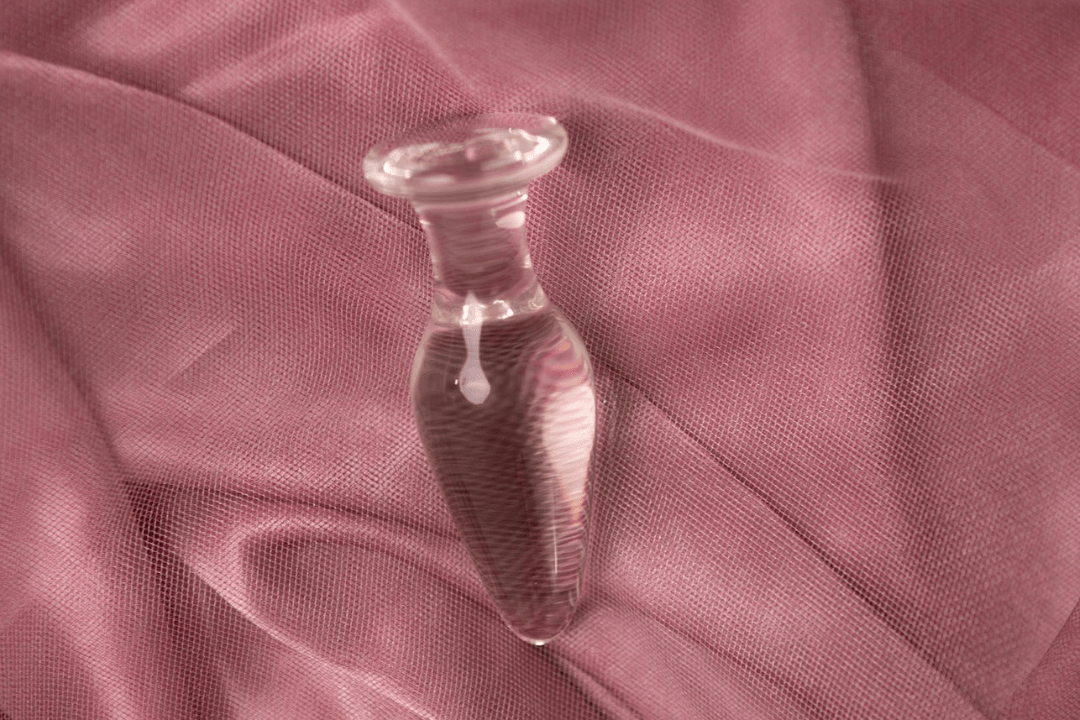 Glass Butt Plug - The Glass BumBum Plug: Free of dyes and chemicals - Yoni Wanderland