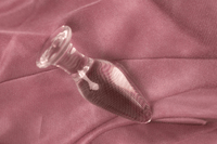 Glass Butt Plug - The Glass BumBum Plug: Free of dyes and chemicals - Yoni Wanderland