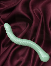 GREEN AVENTURINE CERVIX WAVE - Yoni Wanderland