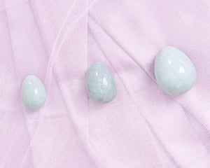 GREEN AVENTURINE YONI EGG - CHARM